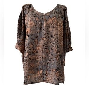 Juicy Couture Peach & Gray, Cold Shoulder Batwing Sleeve Blouse W/ Shoul…